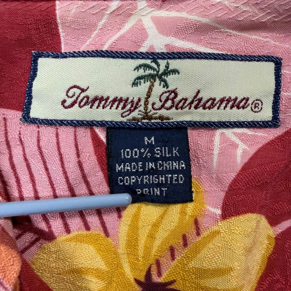 Tommy Bahama Hawaiian Shirt Mens Medium Red Floral Silk Camp Aloha Tropical - Picture 6 of 10